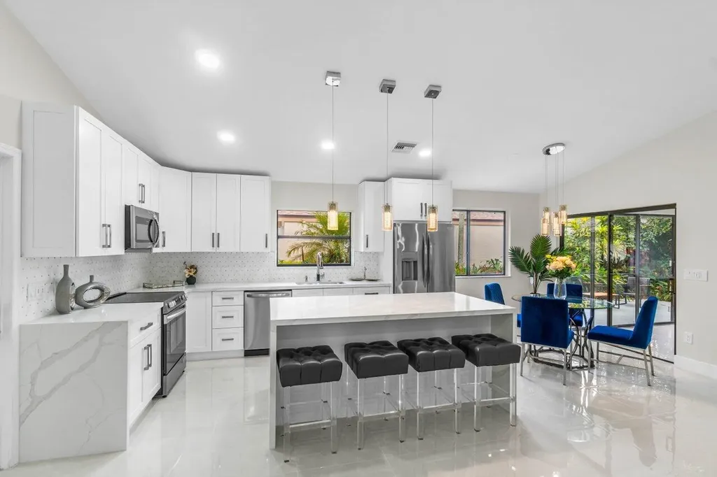 2450 NW 15th Street Delray Beach FL 33445