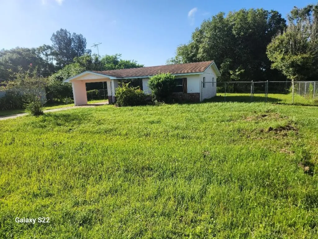 915 NW 9th Street Okeechobee FL 34972