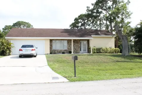 602 SE Walters Terrace Port St Lucie FL 34983