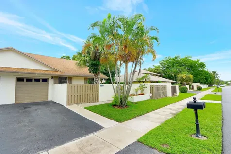 2893 SW 6th Street Delray Beach FL 33445
