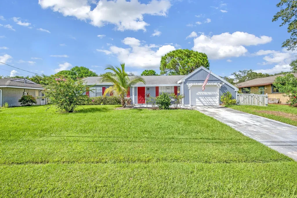 1743 SE Minorca Avenue Port St Lucie FL 34952
