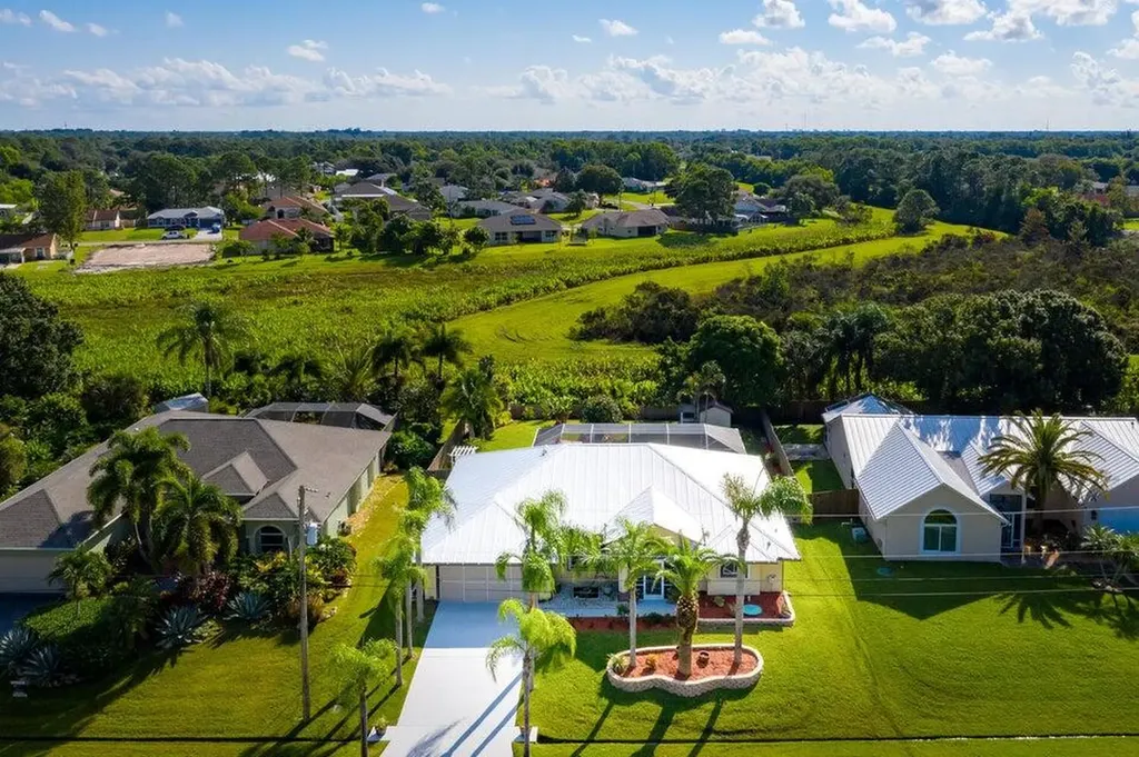 4782 NW Ever Road Port St Lucie FL 34983