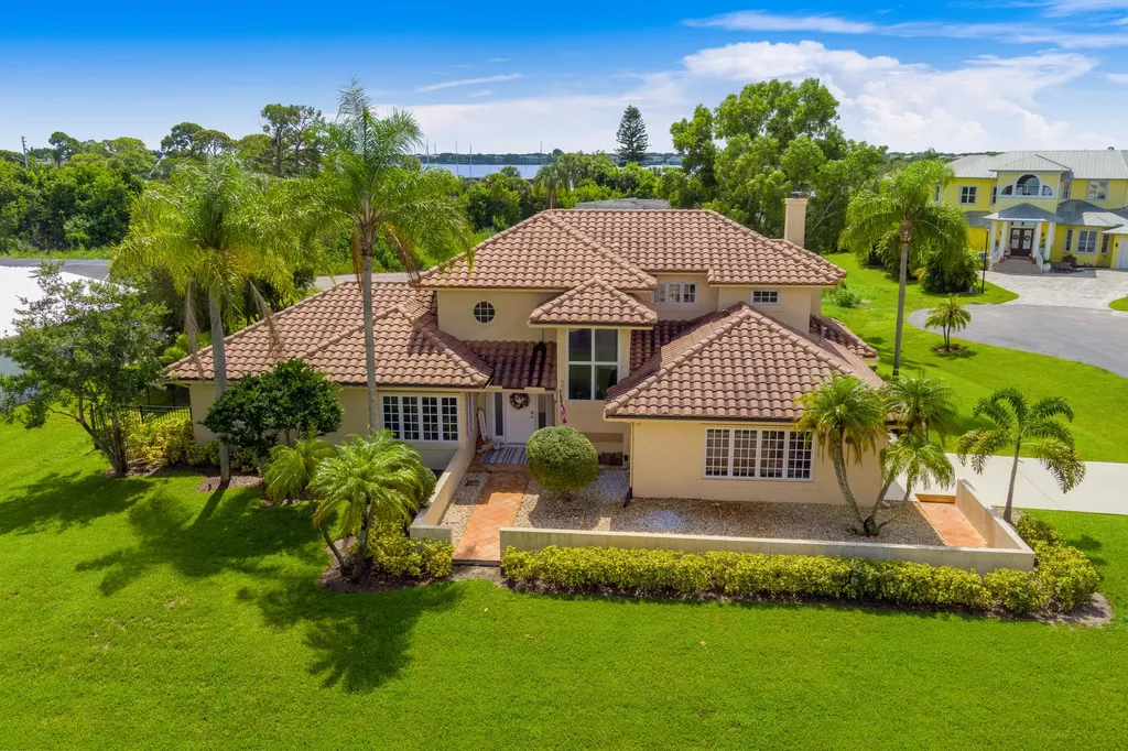 3301 SE River Vista Court Port St Lucie FL 34952