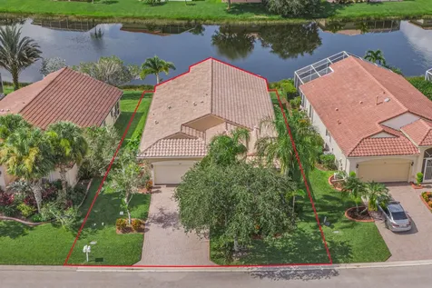 387 NW Sunview Way Port St Lucie FL 34986