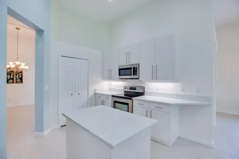 661 SW Lake Charles Circle Port St Lucie FL 34986
