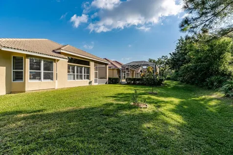 661 SW Lake Charles Circle Port St Lucie FL 34986
