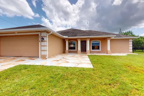 2518 SW Fair Isle Road Port St Lucie FL 34987