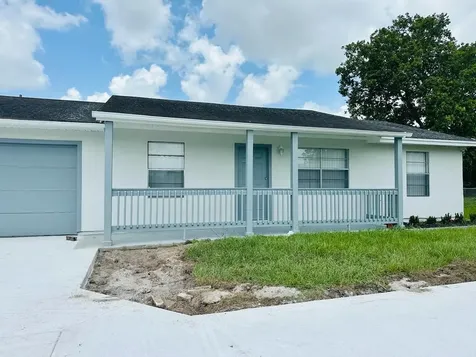1758 SW Cashmere Boulevard Port St Lucie FL 34953