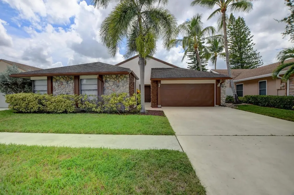 20995 Country Creek Drive Boca Raton FL 33428