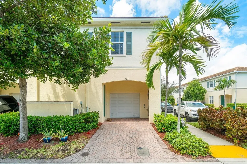 701 SW 1st Drive Pompano Beach FL 33060