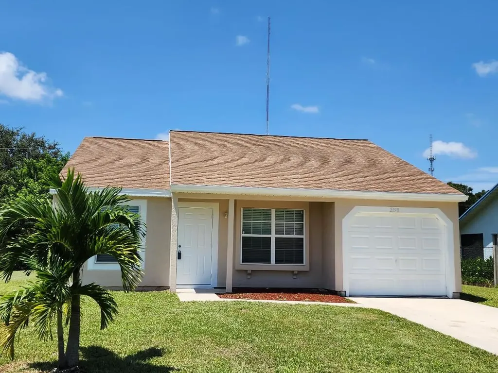 2198 SE Lucca Street Port St Lucie FL 34952