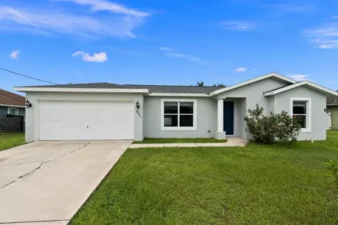 621 SW Estate Avenue Port St Lucie FL 34953