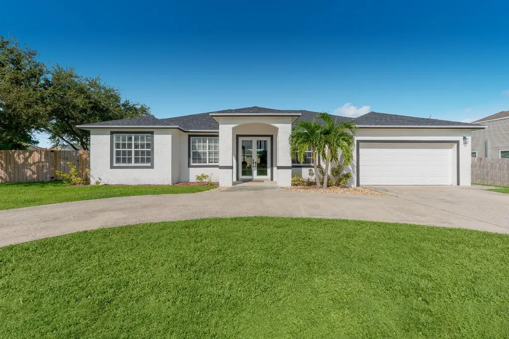 2001 SE Berkshire Boulevard Port St Lucie FL 34952