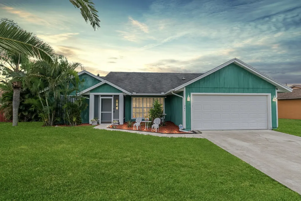 761 SW Parker Avenue Port St Lucie FL 34953