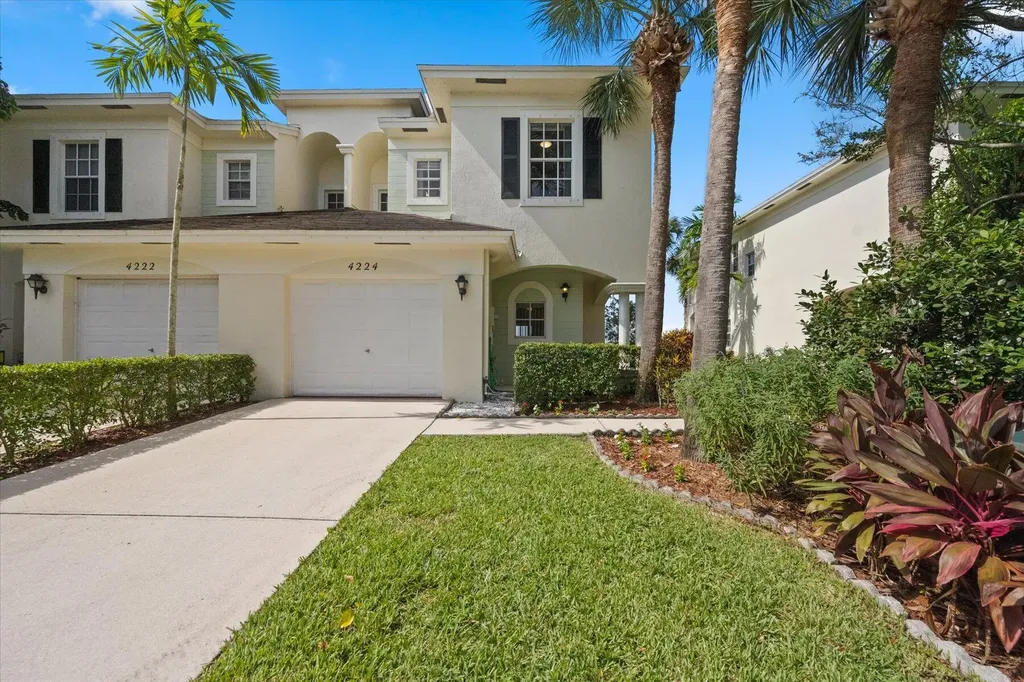 4224 Emerald Vista Lake Worth FL 33461