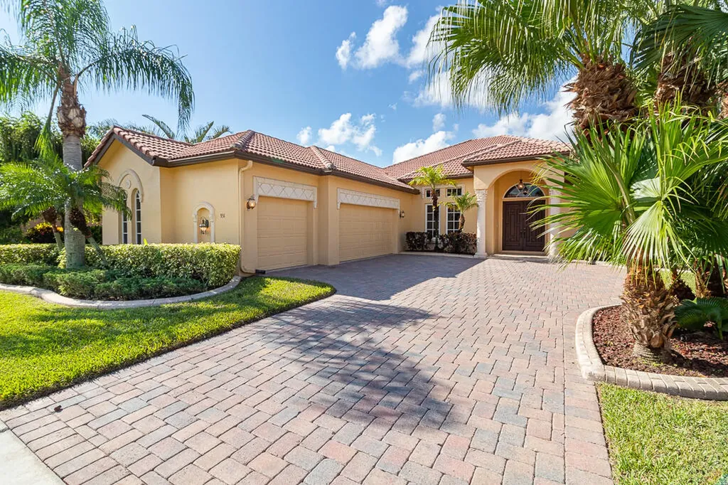 931 SW Grand Reserves Boulevard Port St Lucie FL 34986