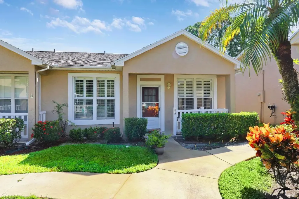 517 NW San Remo Circle Port St Lucie FL 34986