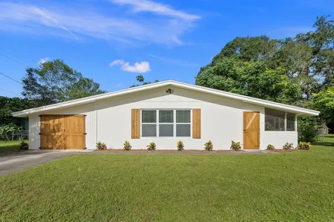 2709 S 28th Street Fort Pierce FL 34981