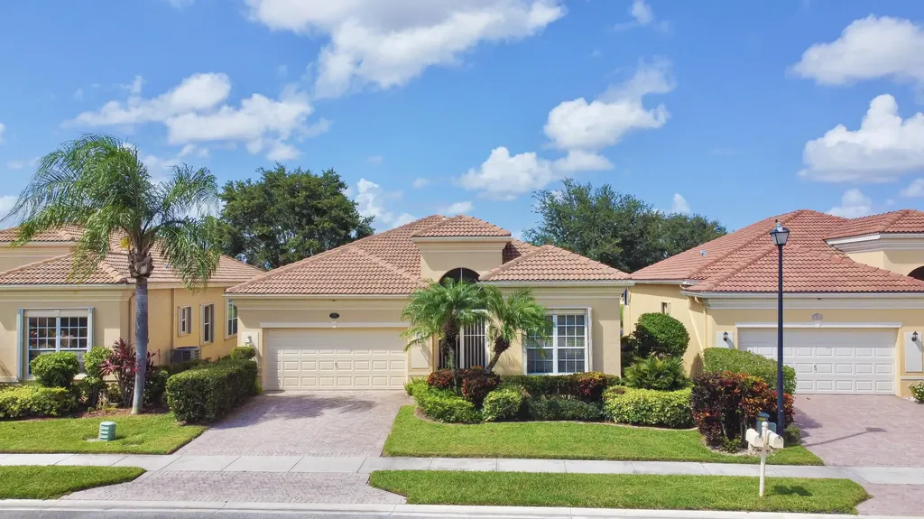 7087 Demedici Circle Delray Beach FL 33446