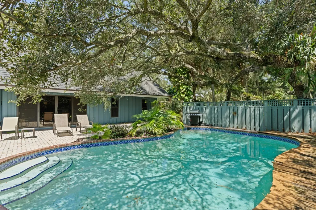 840 SW 18th Street Boca Raton FL 33486