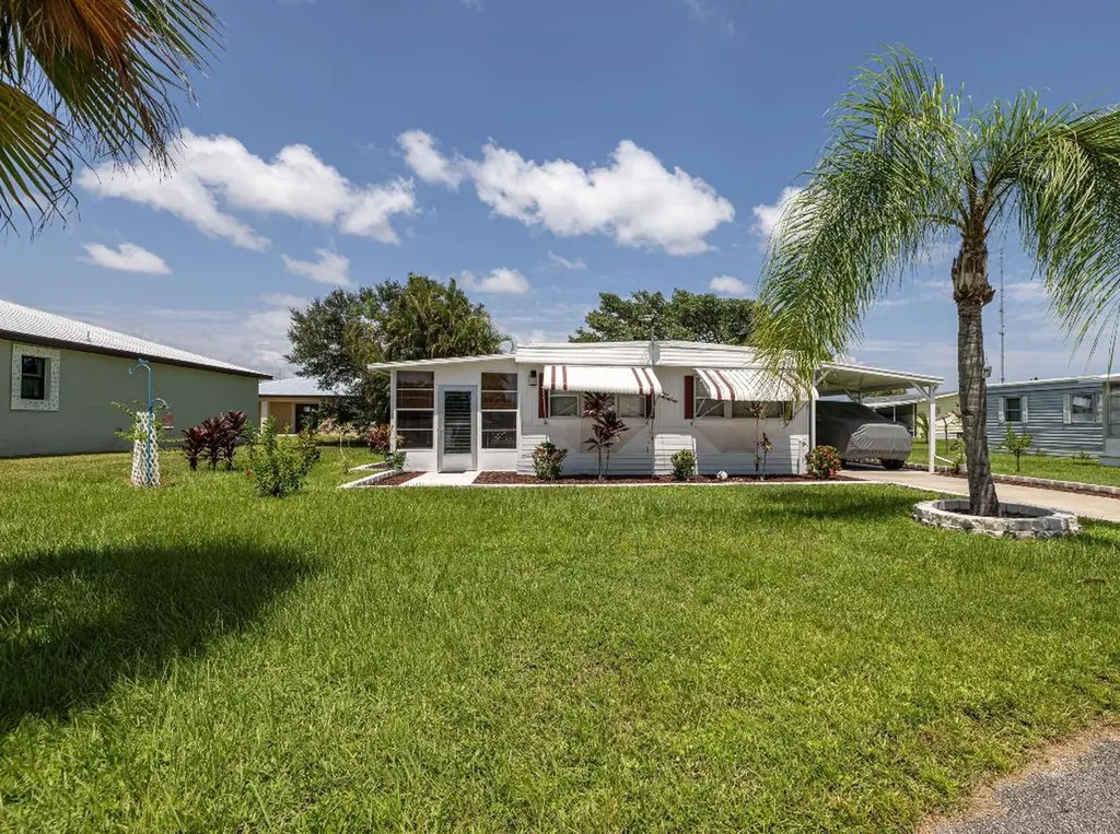 12 Aragon Lane Port St Lucie FL 34952