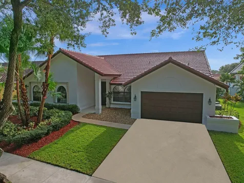 3900 NW 27th Avenue Boca Raton FL 33434
