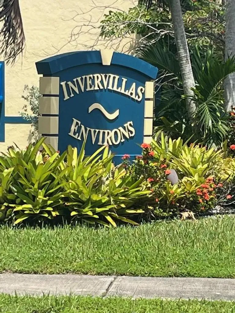7442 NW 34th Street Lauderhill FL 33319