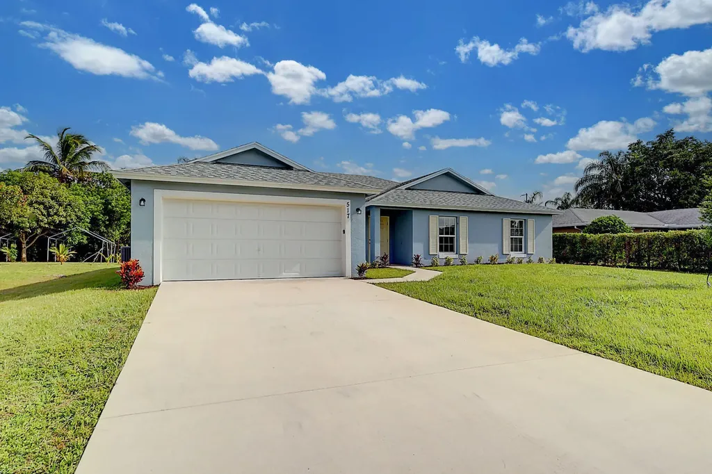 517 SW Ray Avenue Port St Lucie FL 34983