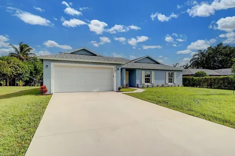 517 SW Ray Avenue Port St Lucie FL 34983
