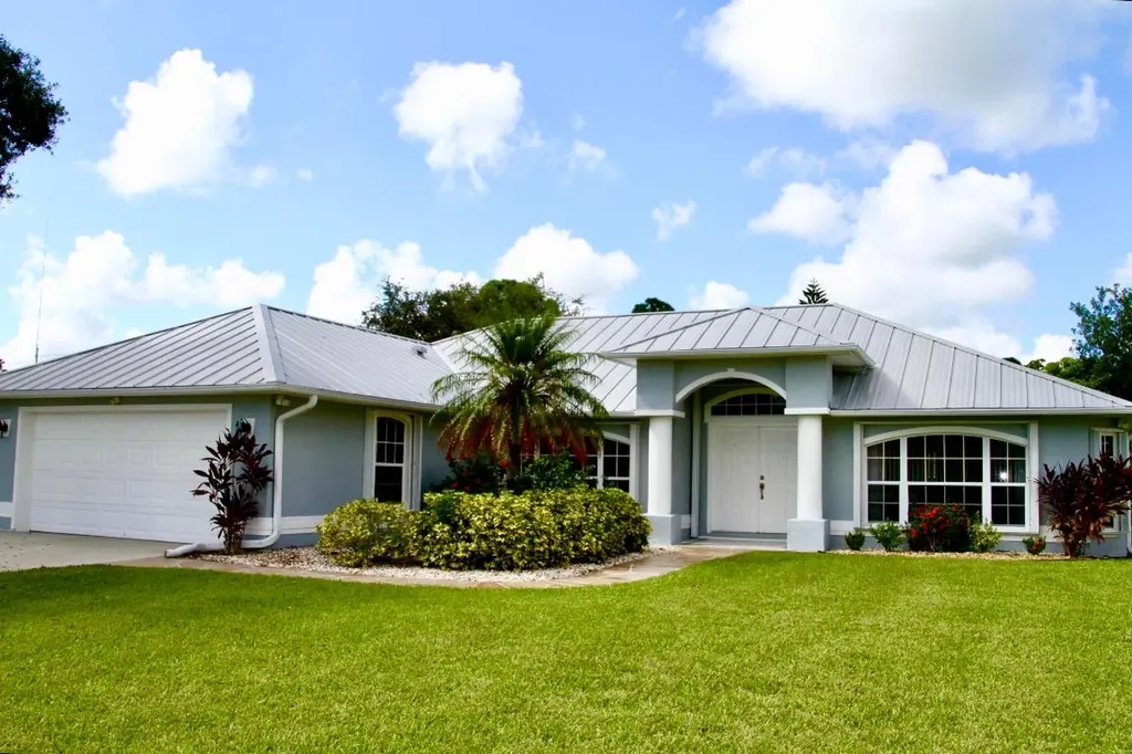 4105 Smokey Pines Court Fort Pierce FL 34951