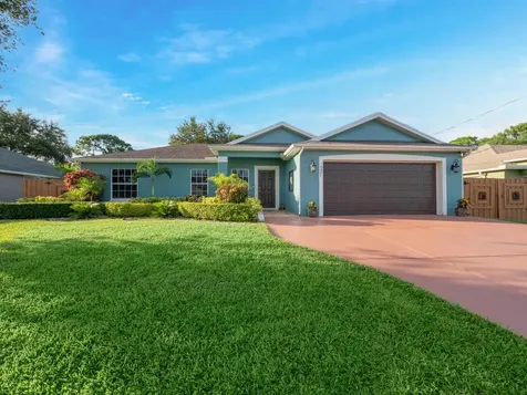 521 SE Voltair Terrace Port St Lucie FL 34983