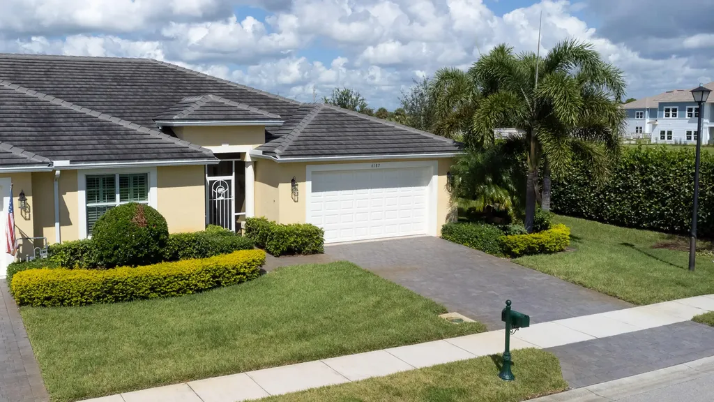 6187 NW Denmore Lane Port St Lucie FL 34983