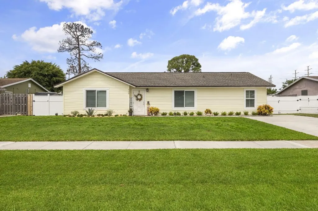 125 Cortes Avenue Royal Palm Beach FL 33411