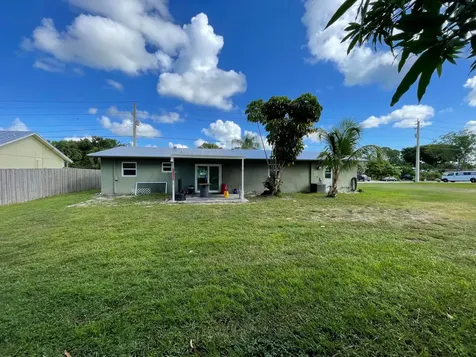 726 SW Lakehurst Drive Port St Lucie FL 34983