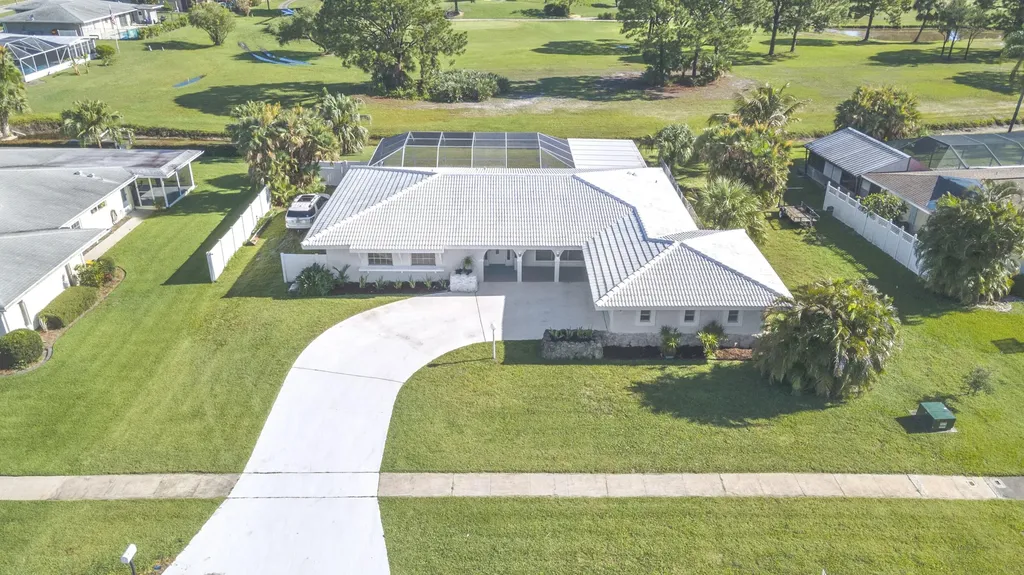 1713 SE Hondo Avenue Port St Lucie FL 34952