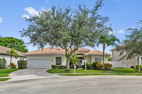 7016 Oakshire Court Lake Worth FL 33467