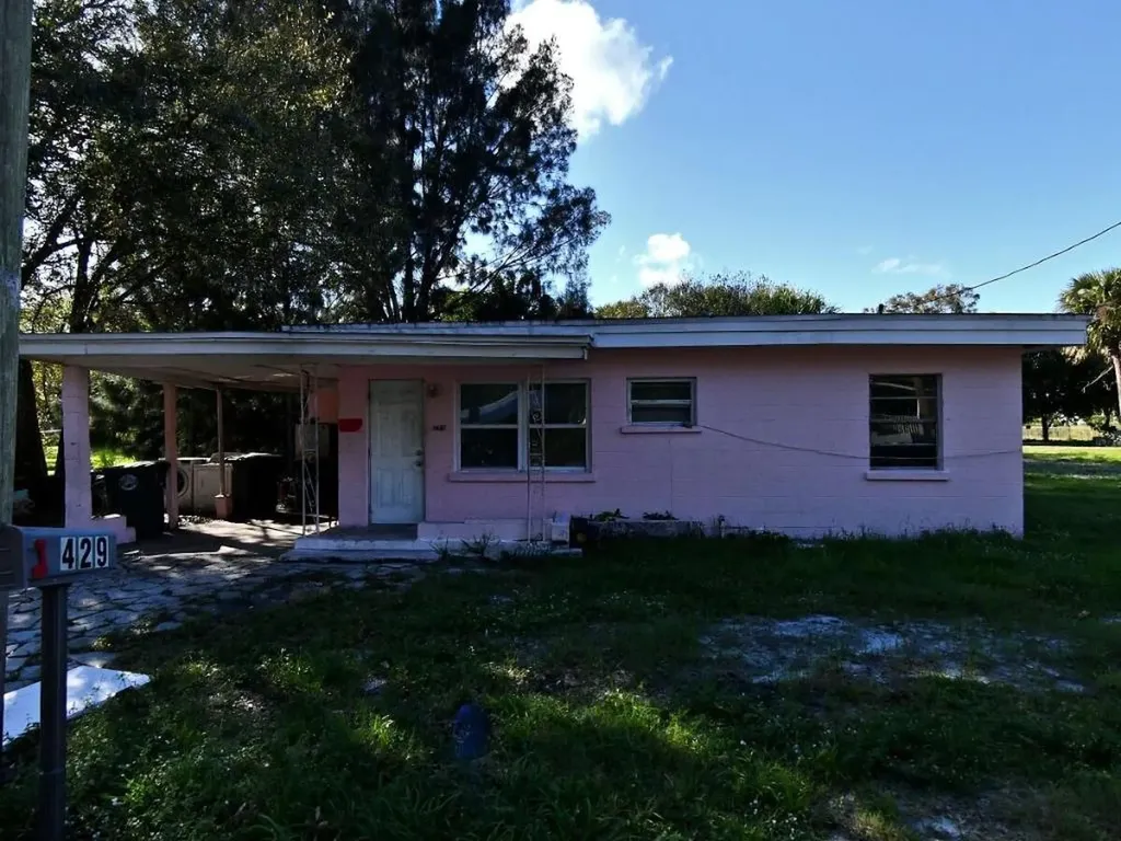 429 N 16th Street Fort Pierce FL 34950