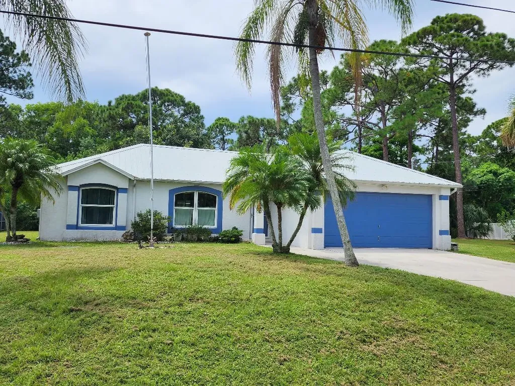 1840 SW Kimberly Avenue Port St Lucie FL 34953