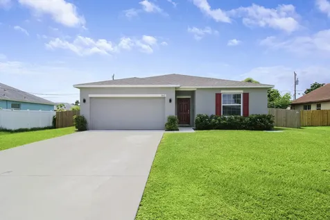 1062 SW Mccoy Avenue Port St Lucie FL 34953