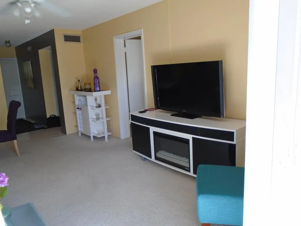 2647 N Garden Drive N Lake Worth FL 33461