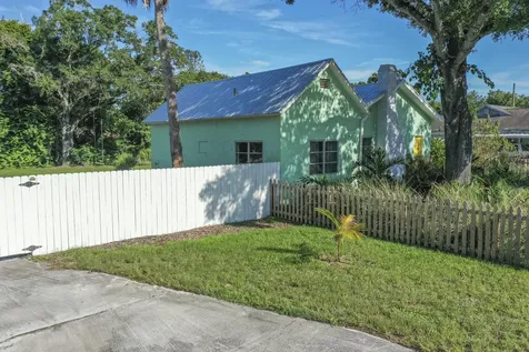 812 S 13th Street Fort Pierce FL 34950