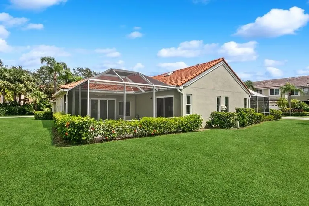 117 N Lakeshore Drive Hypoluxo FL 33462