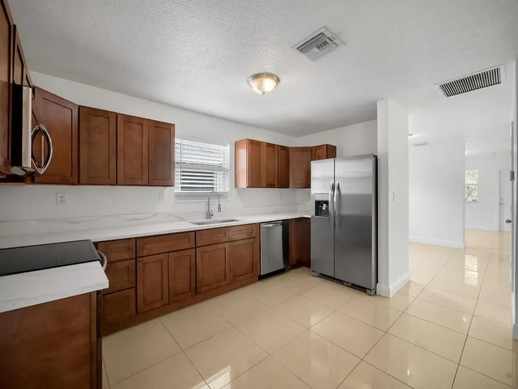 161 NE 35th Court Oakland Park FL 33334