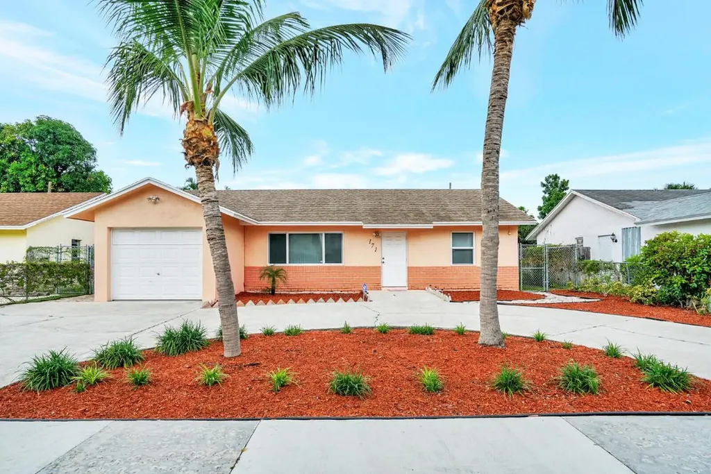 171 NE 26th Avenue Boynton Beach FL 33435