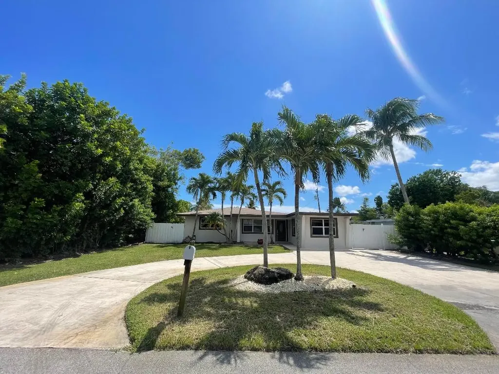250 NW 11th Street Boca Raton FL 33432