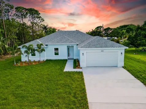 1342 SW Calmar Avenue Port St Lucie FL 34953