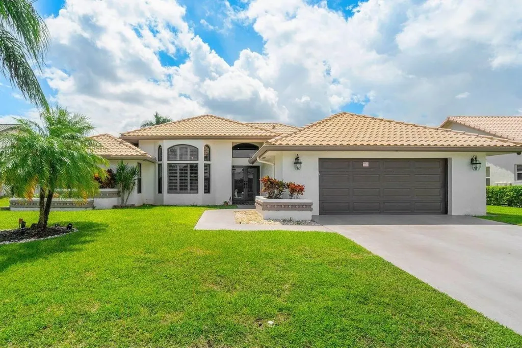 22491 Ensenada Way Boca Raton FL 33433