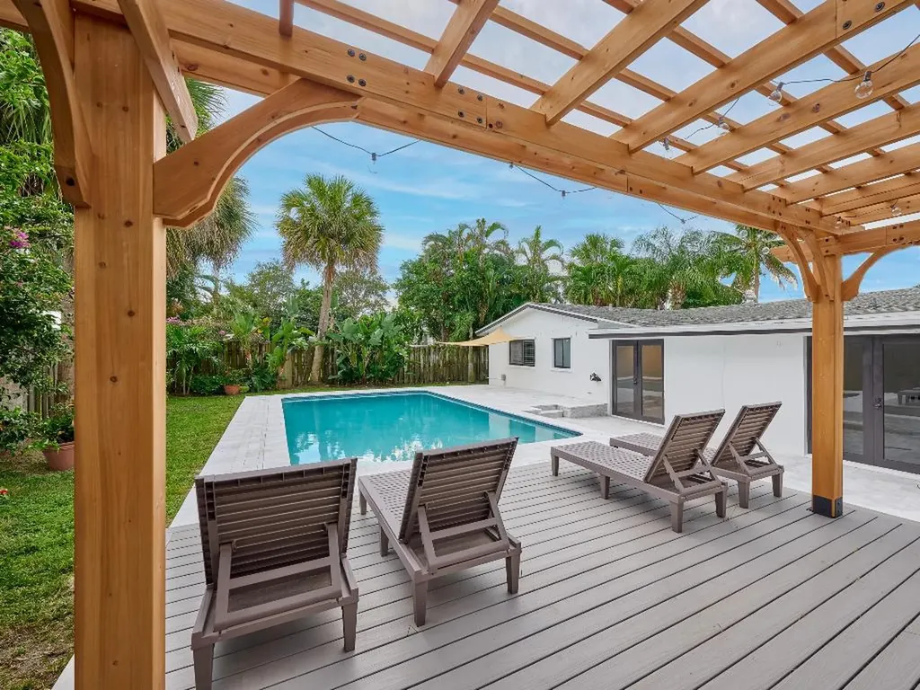 2624 SW 6th Street Boynton Beach FL 33435