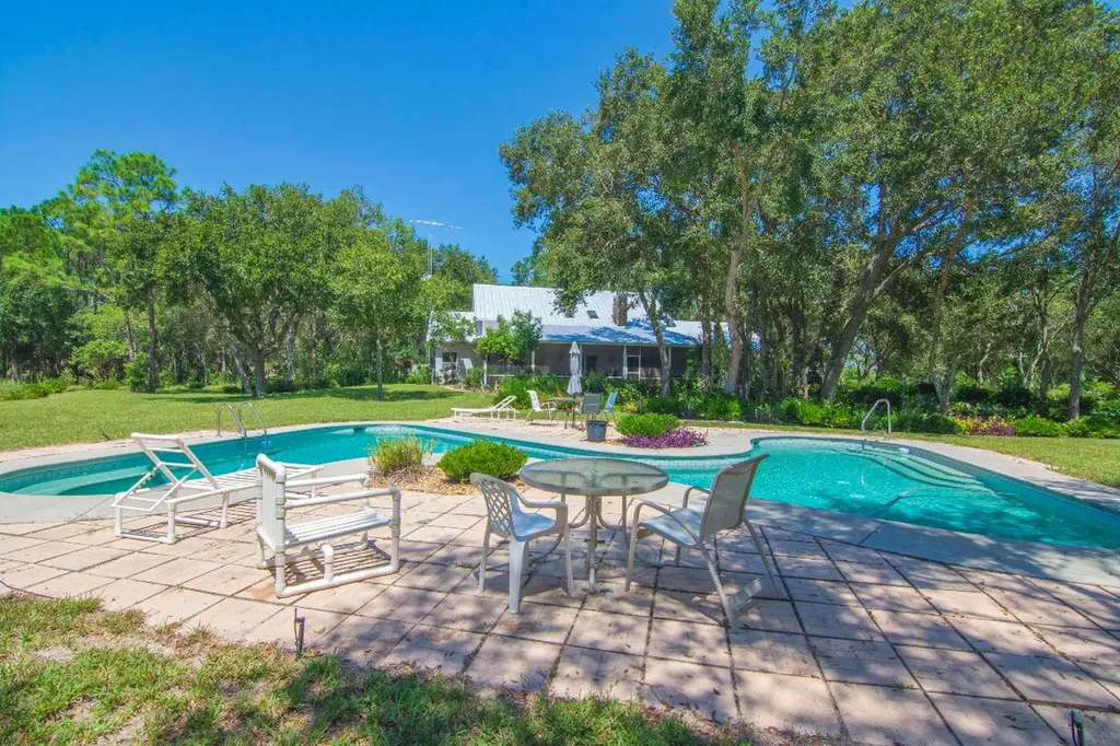 7855 66th Avenue Vero Beach FL 32967