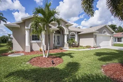 2872 SE Eagle Drive Port St Lucie FL 34984